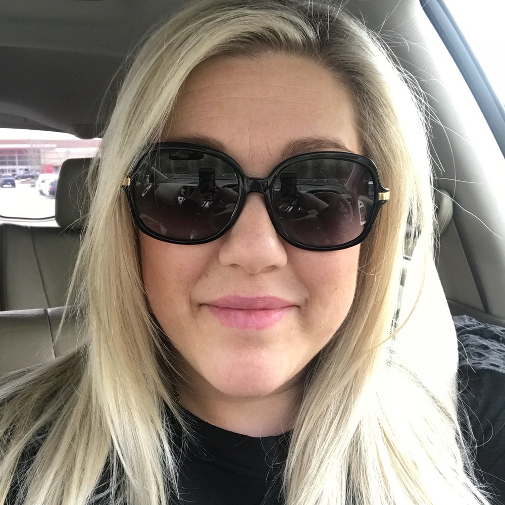 Meet your Posher, Shawna